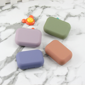 Simple Scrub Multicolor Colored Contact Lens Case